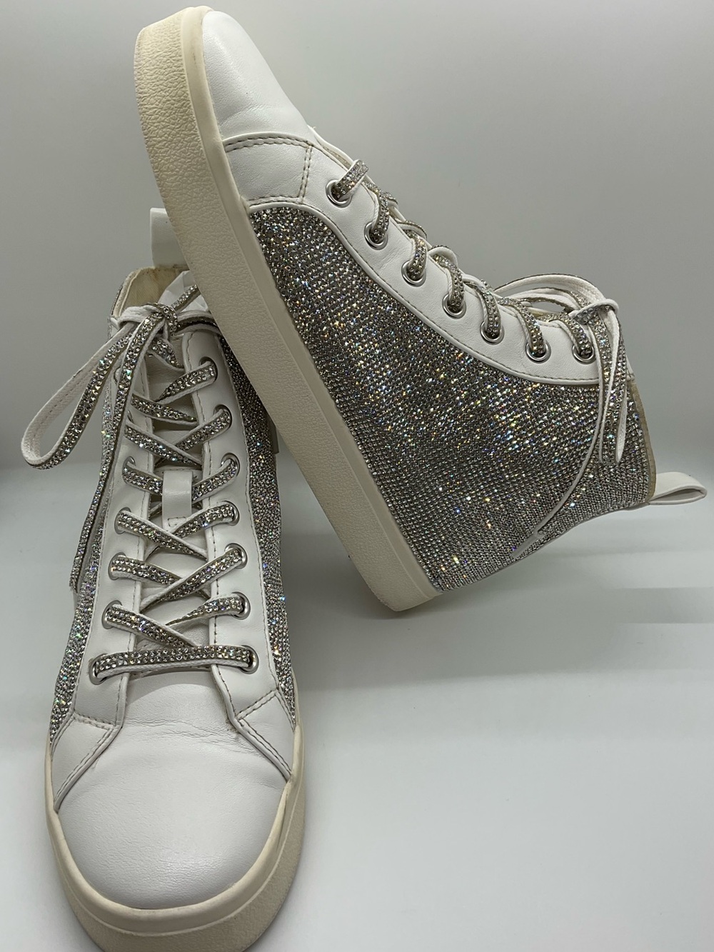 Steve Madden “BONDI” Rhinestone High Top Sneaker Women’s Size7 Bridal Shoe Bling